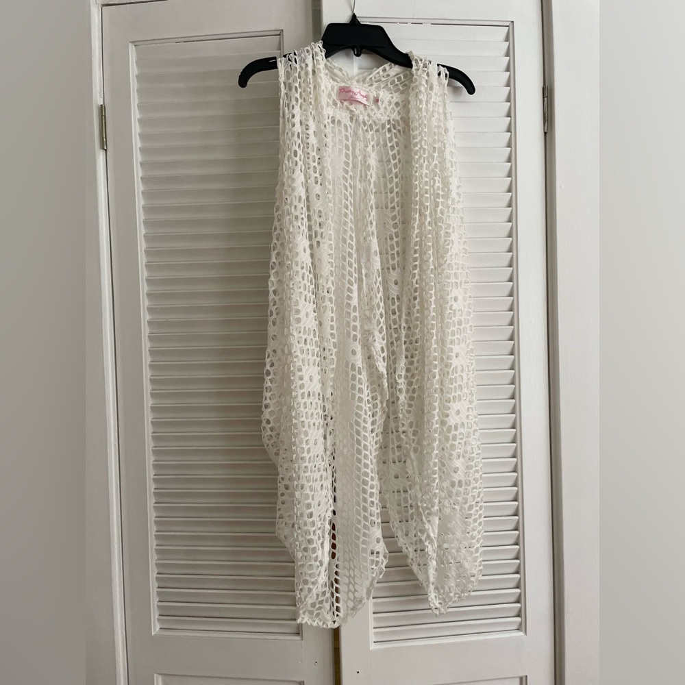 White Crochet Sleeveless Cardigan